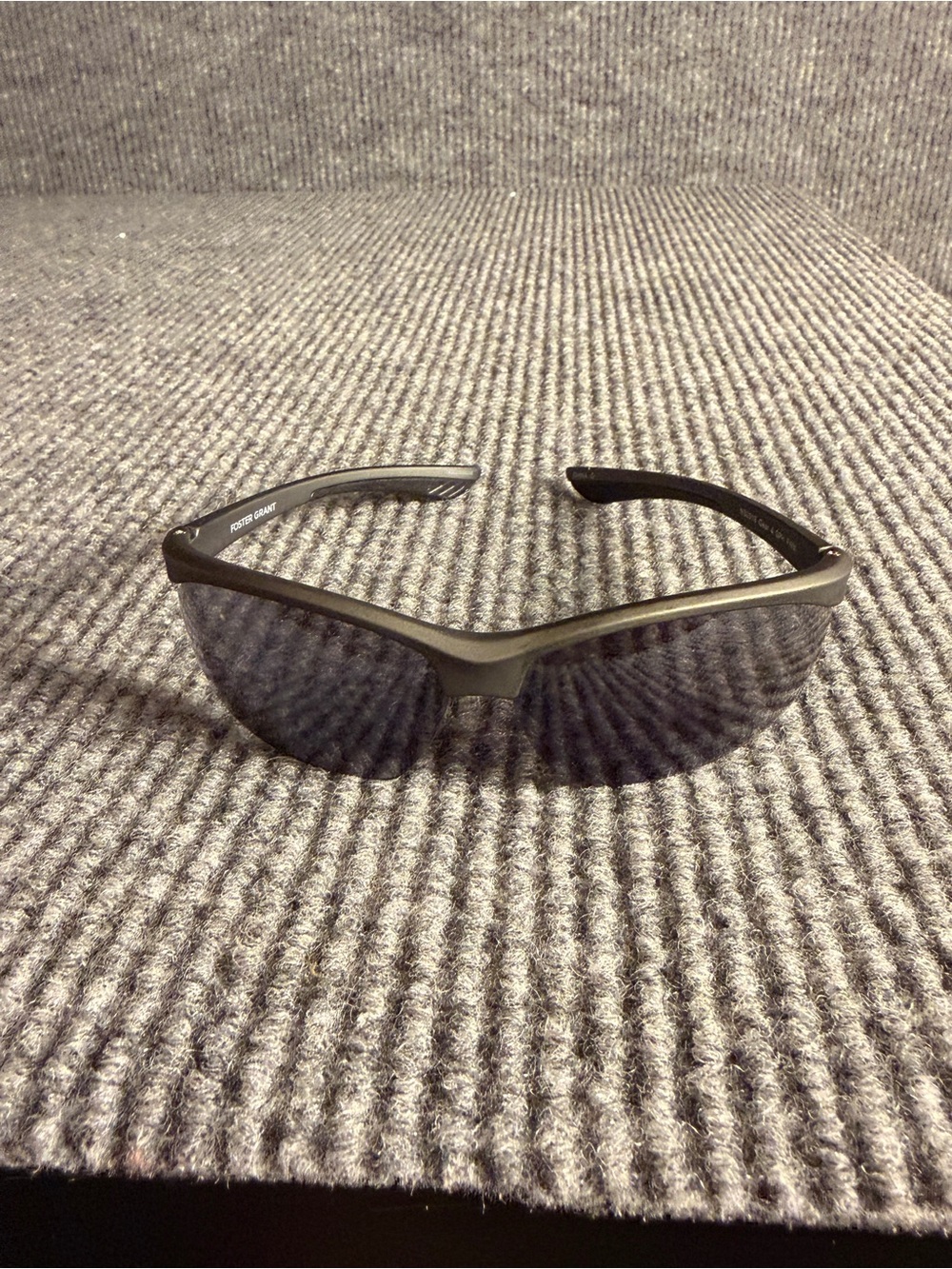 Foster Grant Semi-Rimless Sport Sunglasses – Matte Gray Wrap Frames